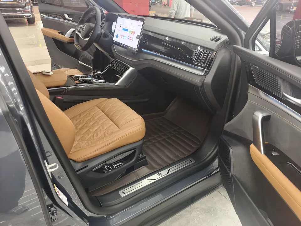 BYD Tang DM DM-i Champion Edition 112KM Prestige Edition 2023 — миниатюра 3