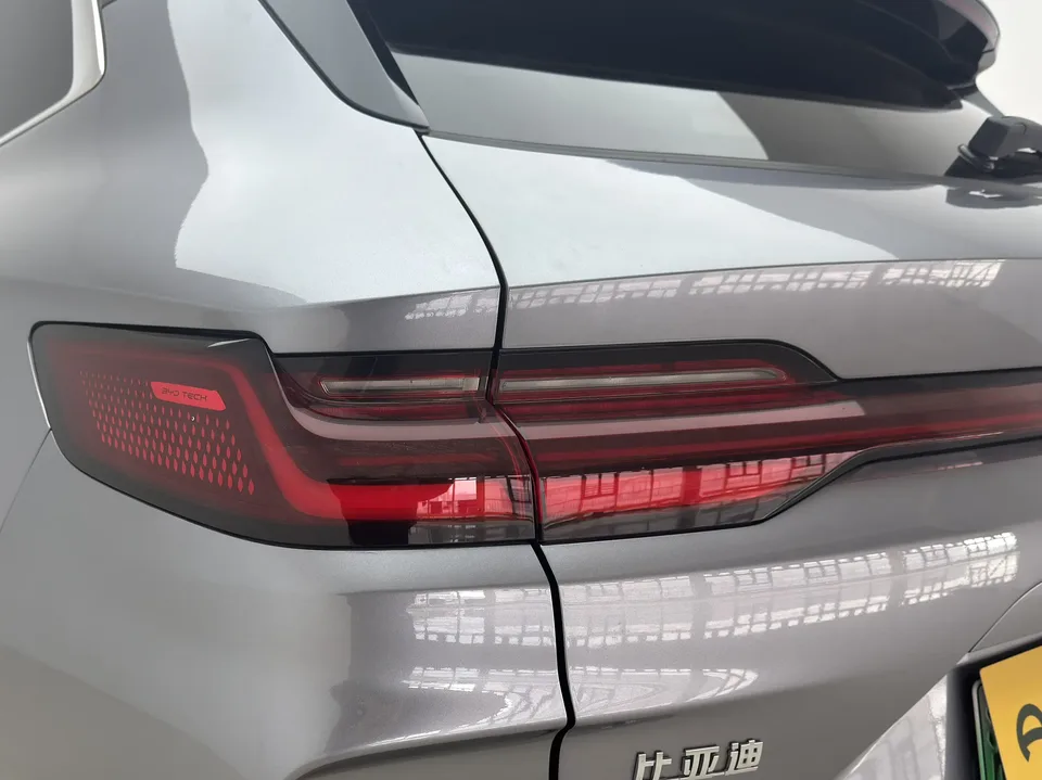 BYD Song PLUS DM Song PLUS DM 2025 DM-i 112KM Premium Edition 2025 — миниатюра 4