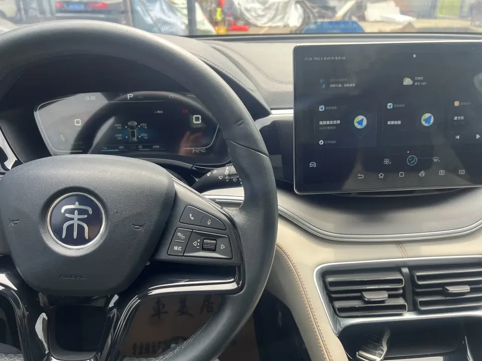 BYD Song PLUS DM DM-i 110KM 2WD flagship model 2022 — миниатюра 3