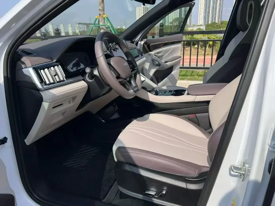 BYD Song PLUS DM Song PLUS DM 2025 DM-i 112KM Premium Edition 2024 — миниатюра 5