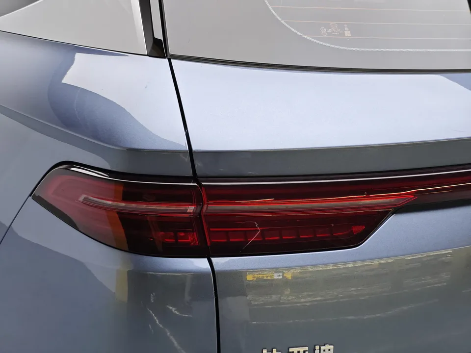 BYD Song Pro DM DM-i Honor Edition 71km Pilot Edition 2025 — миниатюра 4