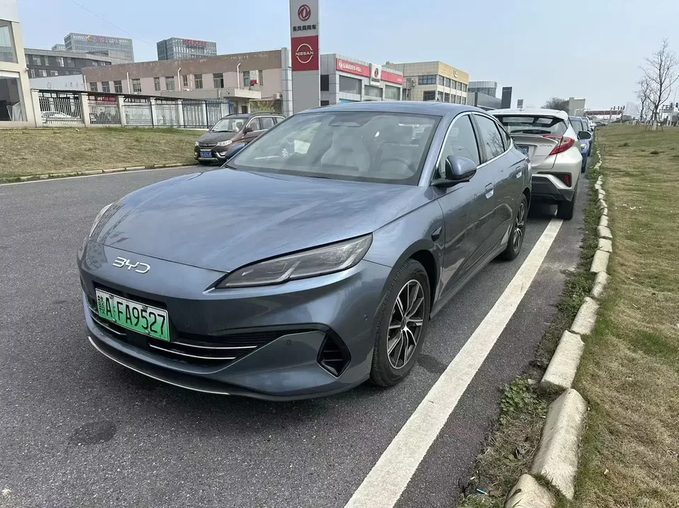 BYD Seal 06DM 2025