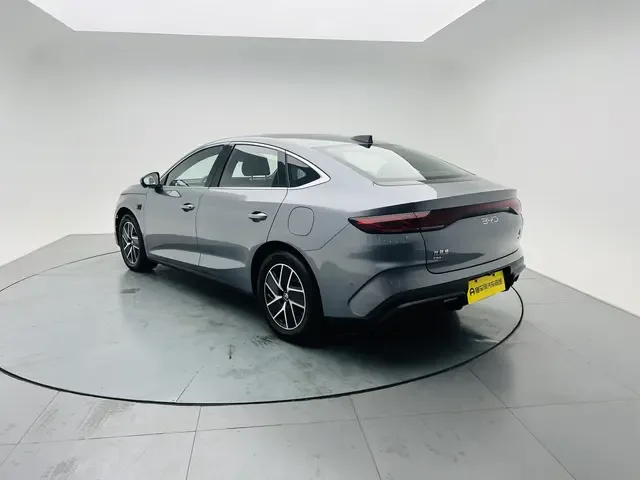 BYD Qin L DM Qin L DM 2025 DM-i 120KM Intelligent Driving Edition 2025 — thumbnail 2