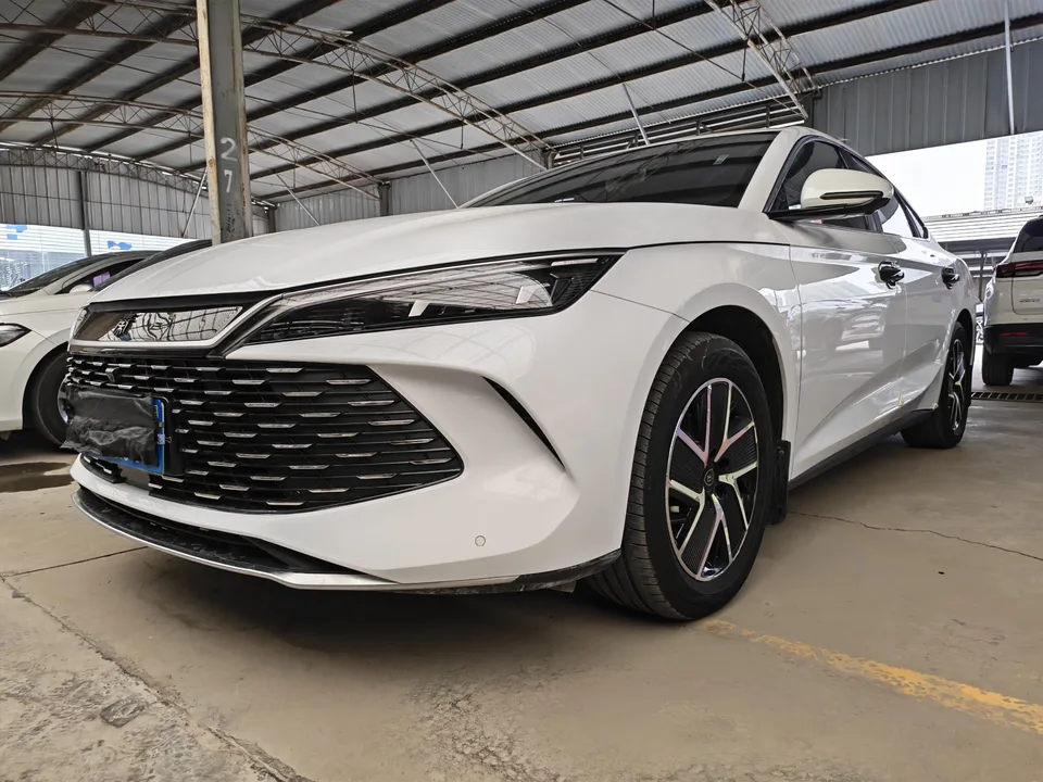 BYD Qin L DM 2024
