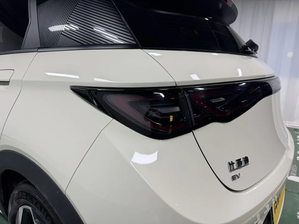 BYD Dolphin Smart Driving Edition 420KM Freedom Edition 2025 — миниатюра 4