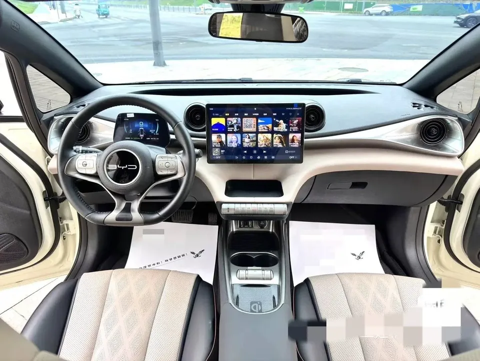 BYD Dolphin dolphin 2025 420KM Free Edition 2026 — thumbnail 4