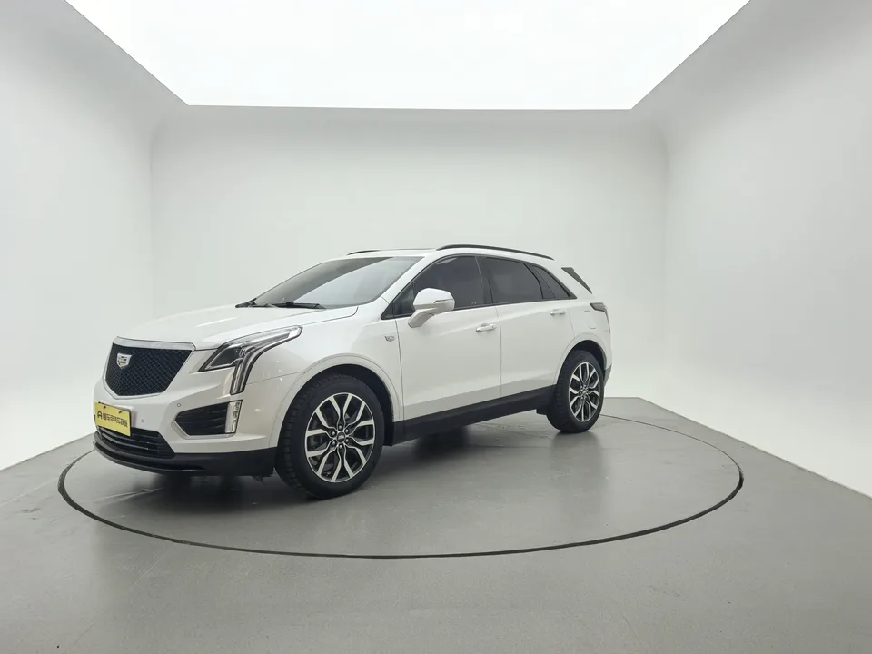 Cadillac XT5 Cadillac XT5 2022 2.0T 4WD Luxury Hummingbird Edition 2023 — photo 1, buy with delivery to Moscow