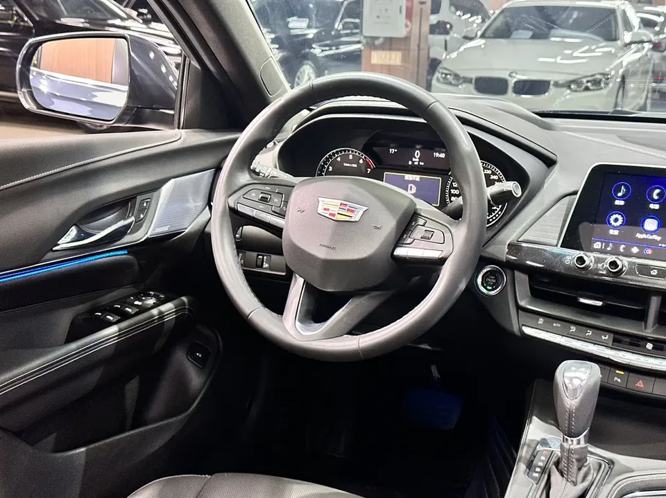 Cadillac CT4 Cadillac CT4 2022 28T luxury model 2022 — миниатюра 5