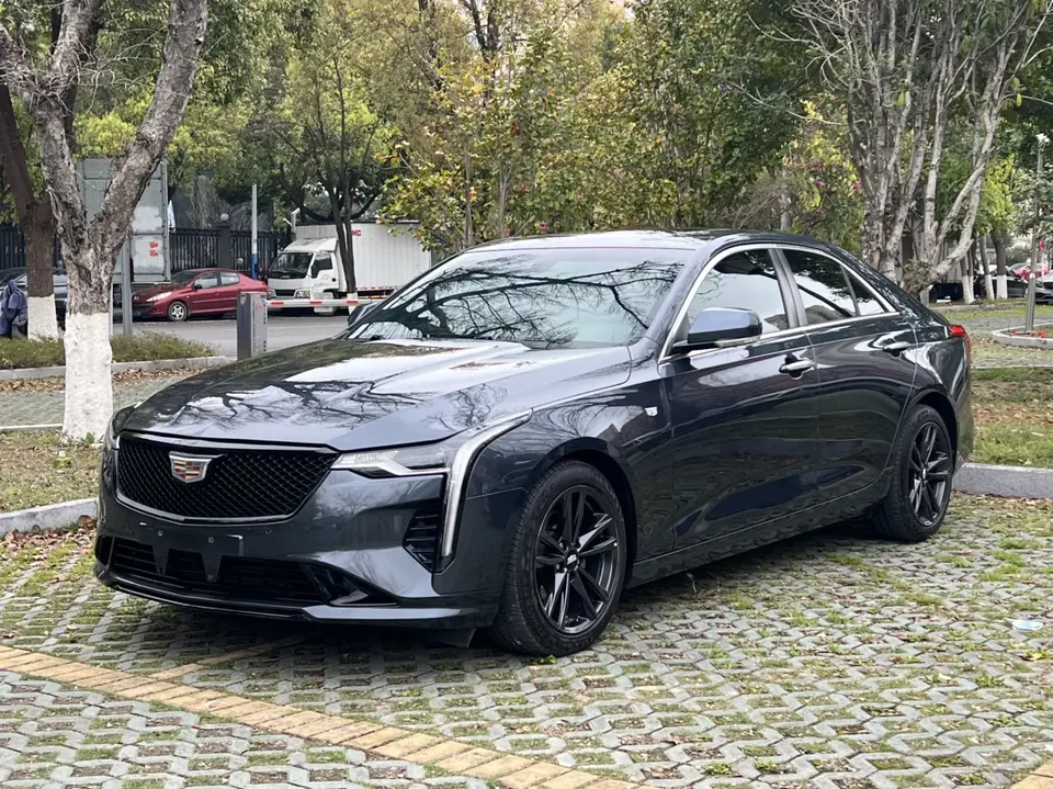 Cadillac CT4 2022