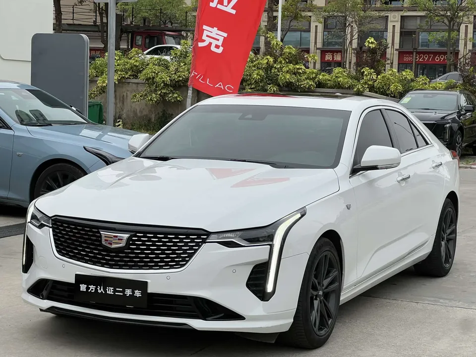 Cadillac CT4 2023