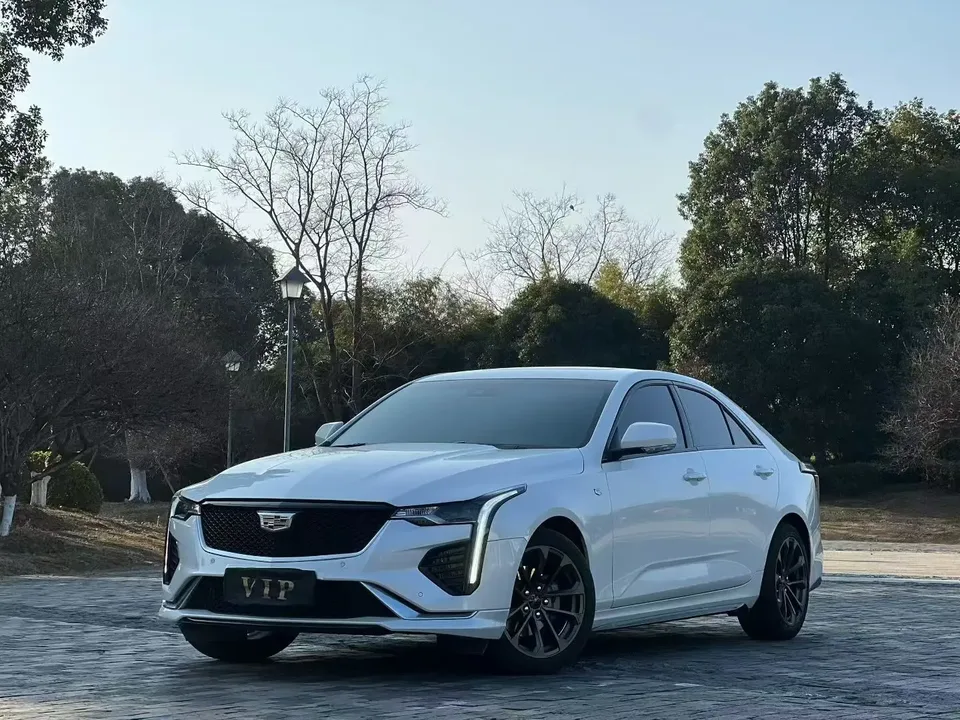 Cadillac CT4 2024
