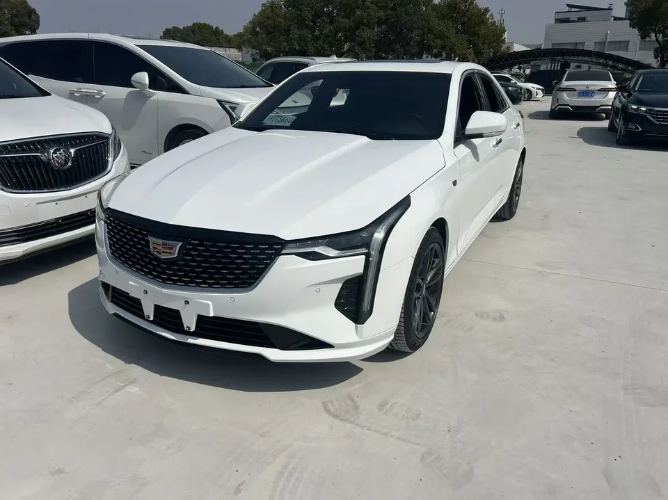 Cadillac CT4 2022
