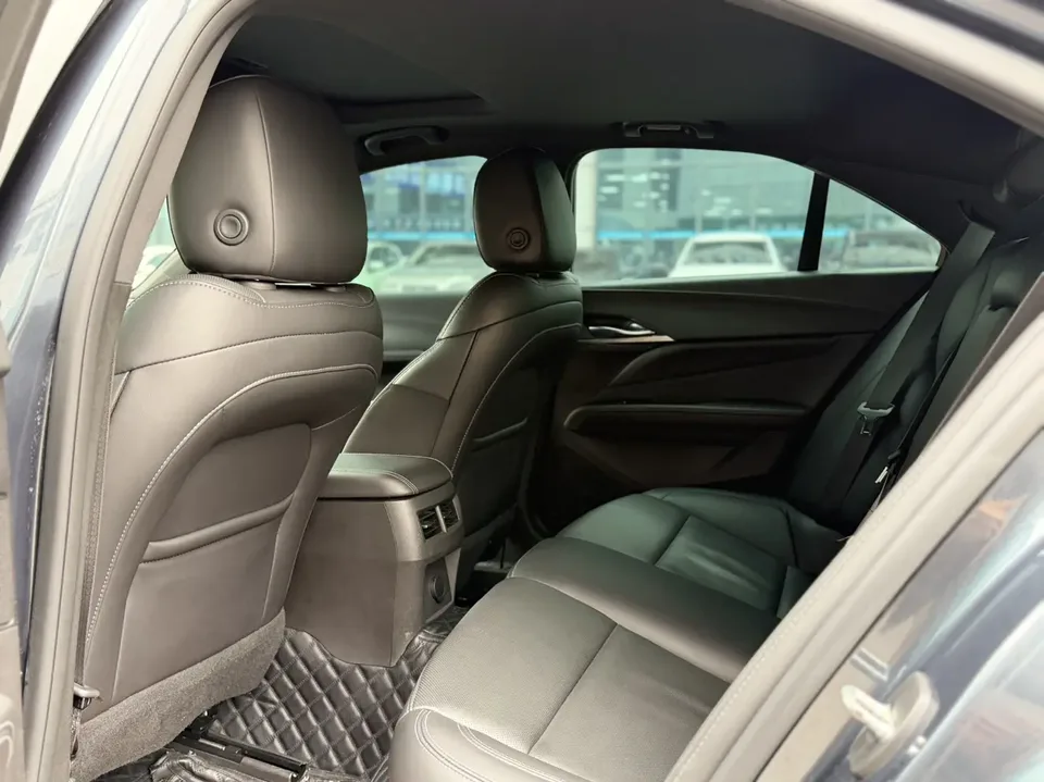 Cadillac CT4 28T luxury model 2022 — миниатюра 3