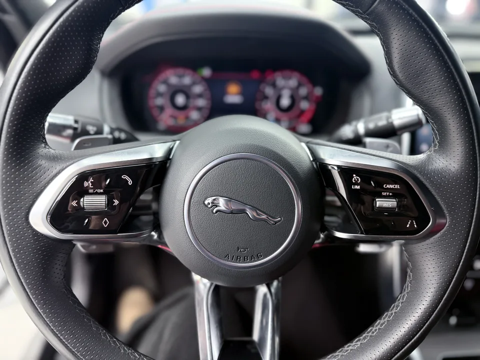 Jaguar XEL Jaguar XEL 2023 2.0T 250PS R-DYNAMIC S Progressive Sports Edition 2023 — thumbnail 3