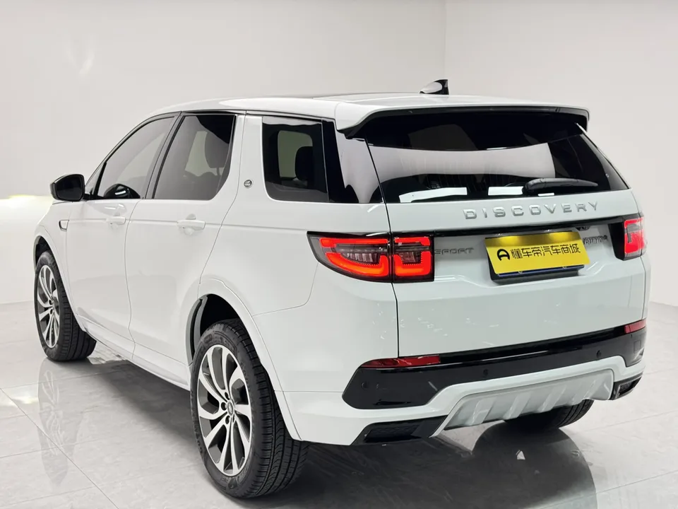 Land Rover Discover Sports Discover Sports 2024 249PS R-Dynamic SE Performance Technology Edition 5 Seaters 2024 — миниатюра 2