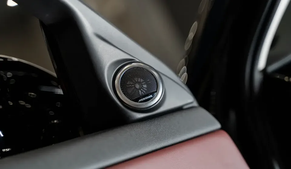 Land Rover Range Rover Evoque Range Rover Evoque 2021 Aurora L 249PS R-Dynamic First Edition 2022 — thumbnail 3