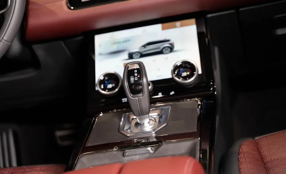 Land Rover Range Rover Evoque Range Rover Evoque 2021 Aurora L 249PS R-Dynamic First Edition 2022 — thumbnail 5
