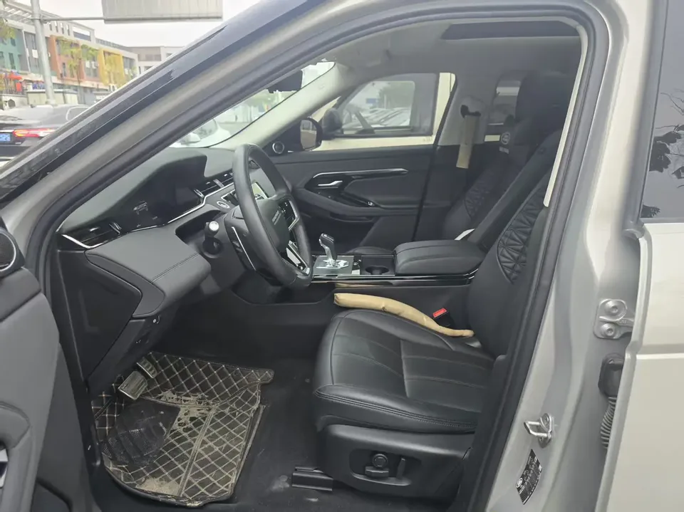 Land Rover Range Rover Evoque Range Rover Evoque 2023 Aurora L 249PS Corinth Bronze Special Edition 2023 — thumbnail 5