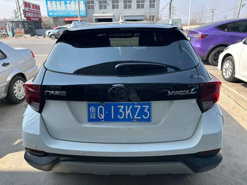 Toyota Yaris L YARiS L Zhixuan 2022 Zhixuan X 1.5L CVT luxury PLUS version 2022 — миниатюра 2