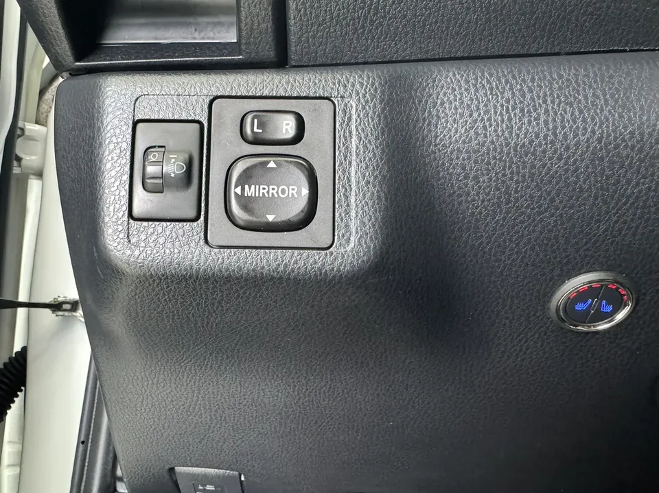 Toyota Yaris L Yaris L 2022 YARiS L is the 2022 1.5L CVT leading PLUS version 2022 — thumbnail 3
