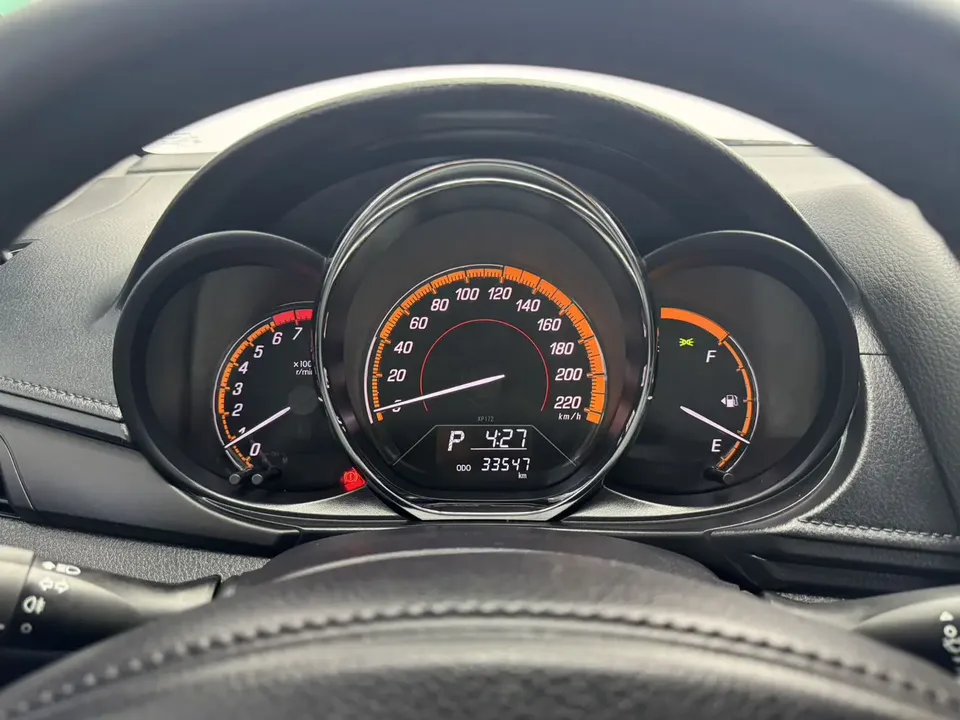 Toyota Yaris L Yaris L 2022 YARiS L is the 2022 1.5L CVT leading PLUS version 2022 — thumbnail 4