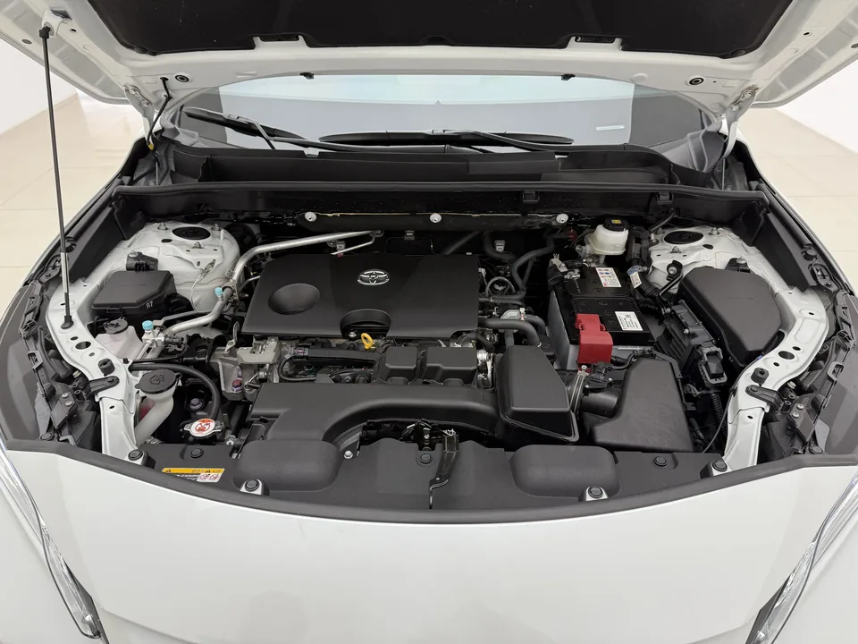 Toyota Venza 2.0L CVT two-wheel drive luxury version 2024 — миниатюра 3
