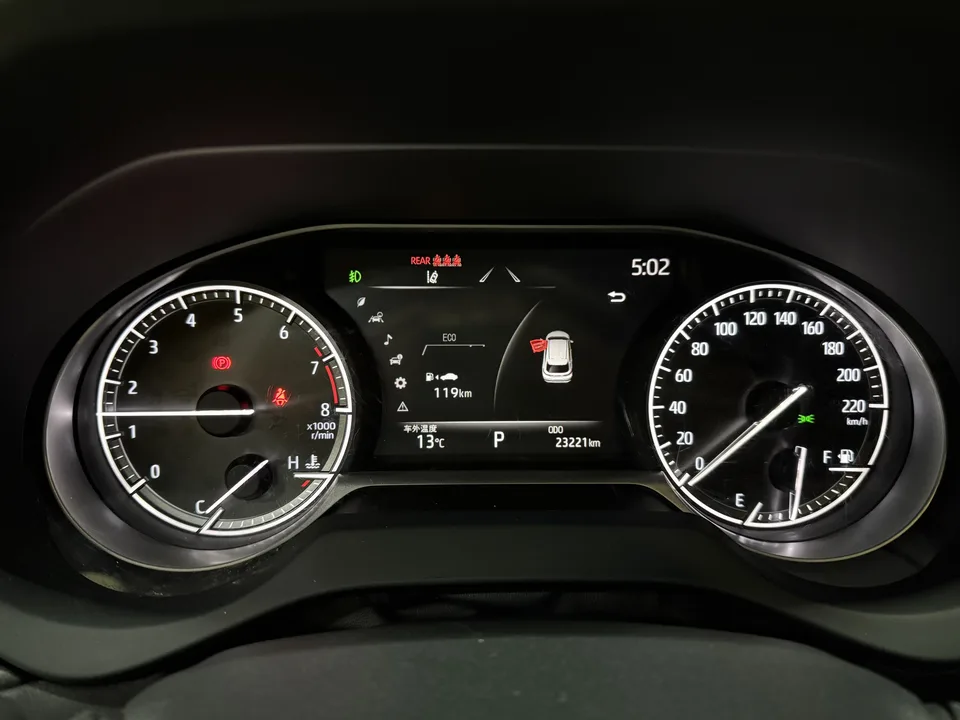 Toyota Venza 2.0L CVT two-wheel drive luxury version 2024 — миниатюра 4