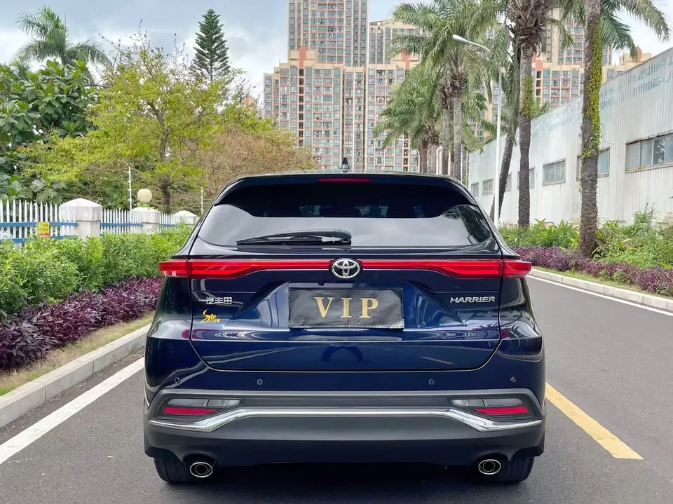 Toyota HARRIER 2.0L CVT 2WD Luxury Edition 2023 — миниатюра 2