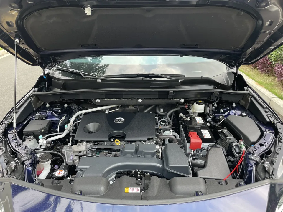 Toyota HARRIER 2.0L CVT 2WD Luxury Edition 2023 — миниатюра 3