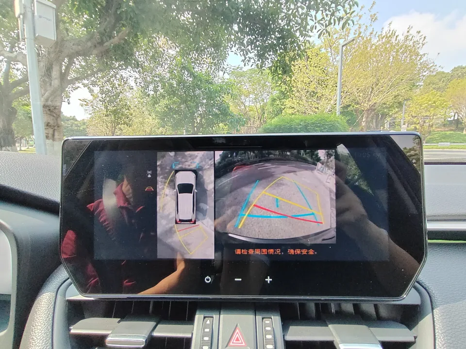Toyota Willanda Willanda 2023 Hybrid 2.5L 4WD Premium Edition 2023 — thumbnail 3