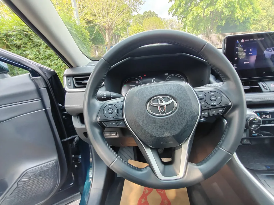 Toyota Willanda Willanda 2023 Hybrid 2.5L 4WD Premium Edition 2023 — thumbnail 4