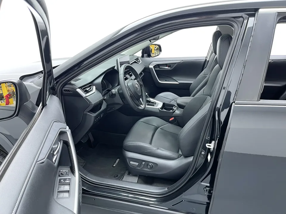 Toyota Willanda 2.0L two-wheel drive luxury PLUS version 2022 — миниатюра 5
