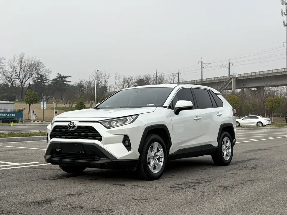 Toyota RAV4 2024