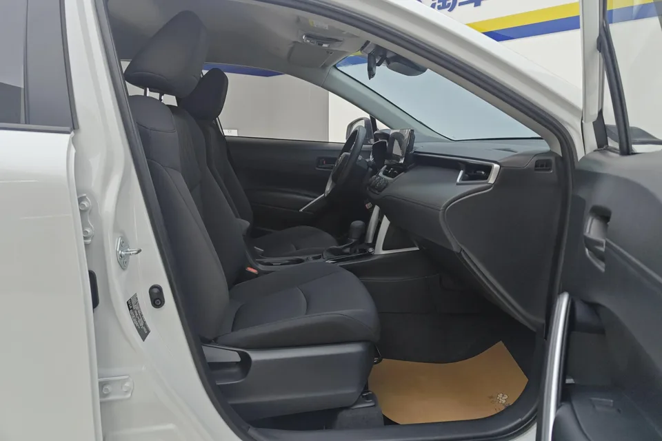 Toyota CorollaCross 2.0L CVT Pioneer Edition 2024 — миниатюра 3