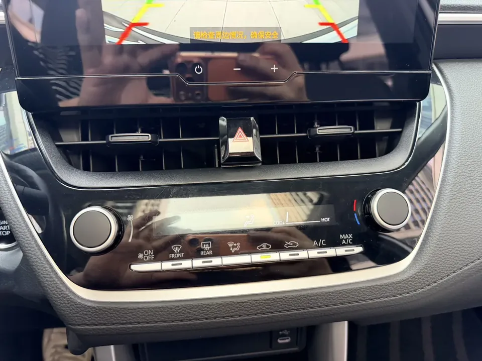 Toyota CorollaCross 2.0L CVT Elite Edition 2024 — миниатюра 5