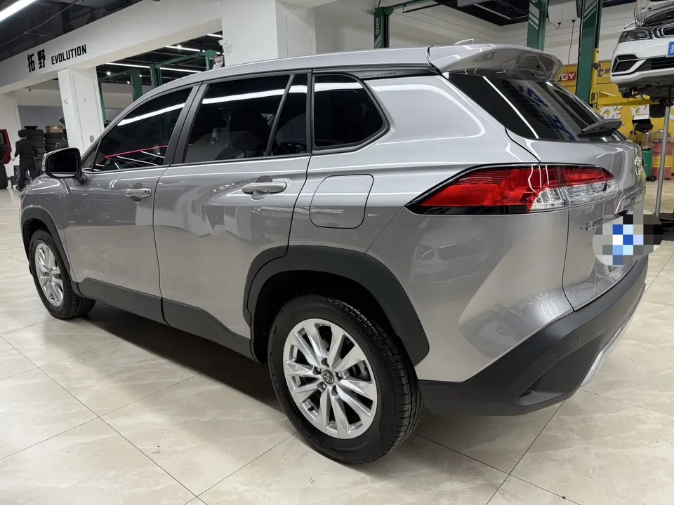 Toyota CorollaCross 2.0L CVT Elite Edition 2024 — миниатюра 4