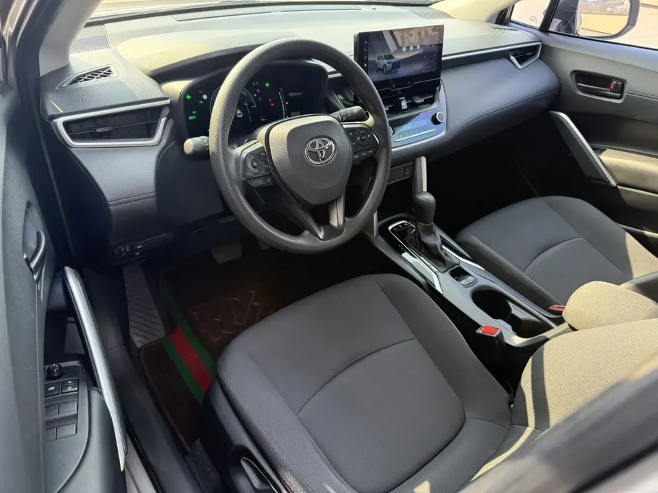 Toyota CorollaCross 2.0L Intelligent Electric Hybrid Dual Engine Pioneer Edition 2024 — миниатюра 5