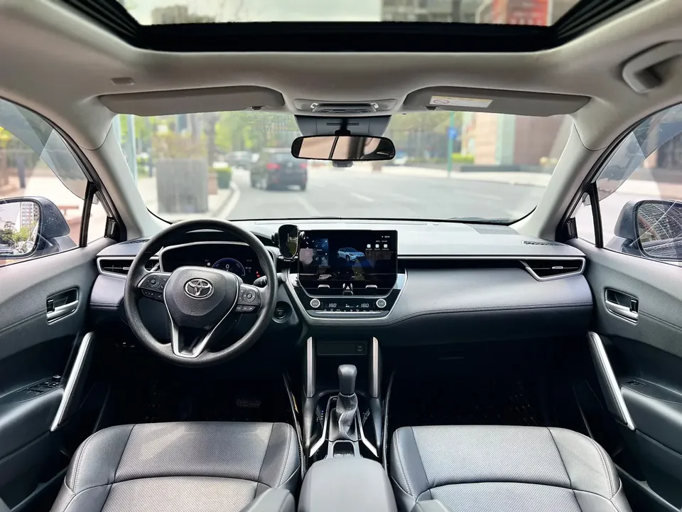 Toyota Frontlander 2.0L Intelligent Electric Hybrid Dual Engine Deluxe Edition 2024 — миниатюра 5