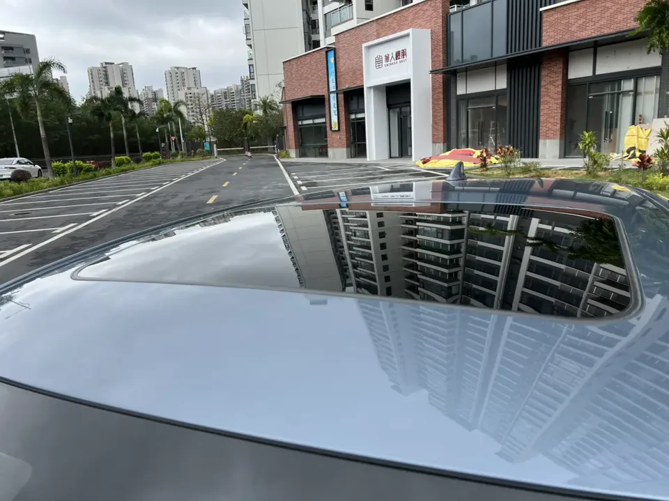 Toyota C-HR 2.0L Luxury Edition 2022 — миниатюра 4