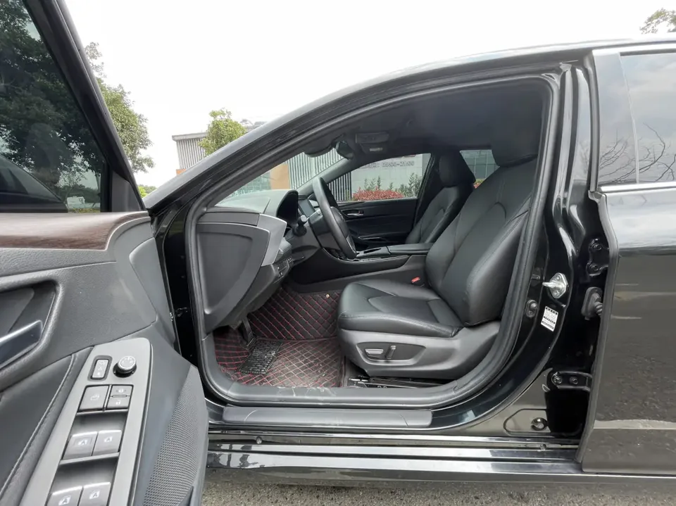 Toyota Avalon 2.0L Enterprising Edition 2023 — миниатюра 4