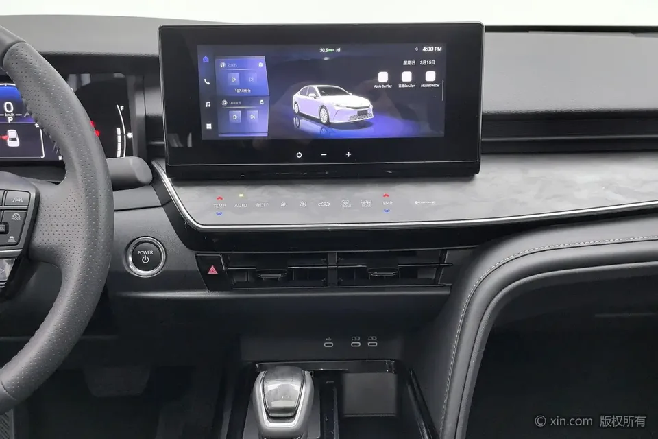 Toyota Camry Hybrid 2.0HGVP Luxury Edition 2025 — миниатюра 4