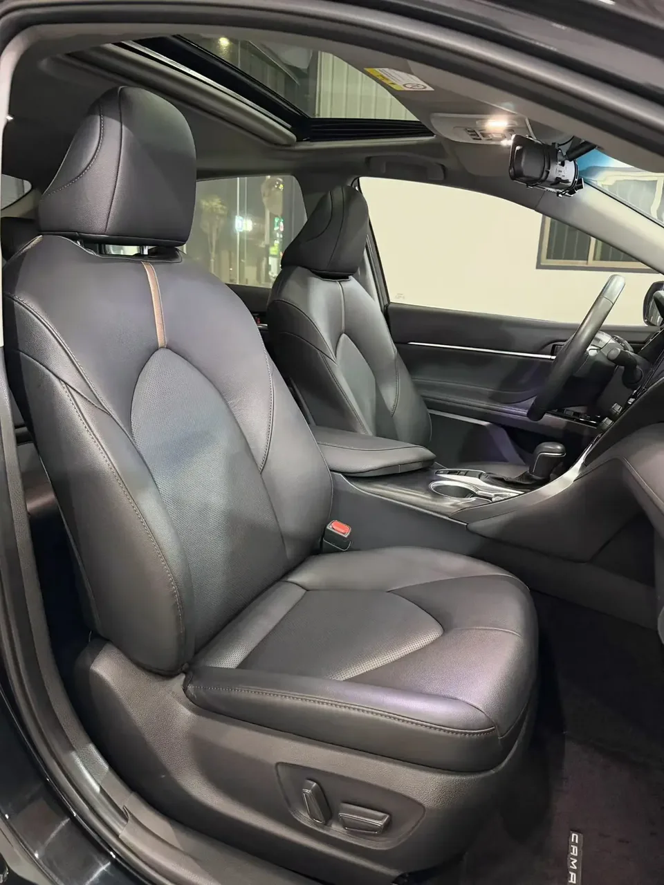 Toyota Camry 2.0G Deluxe Edition 2023 — миниатюра 5