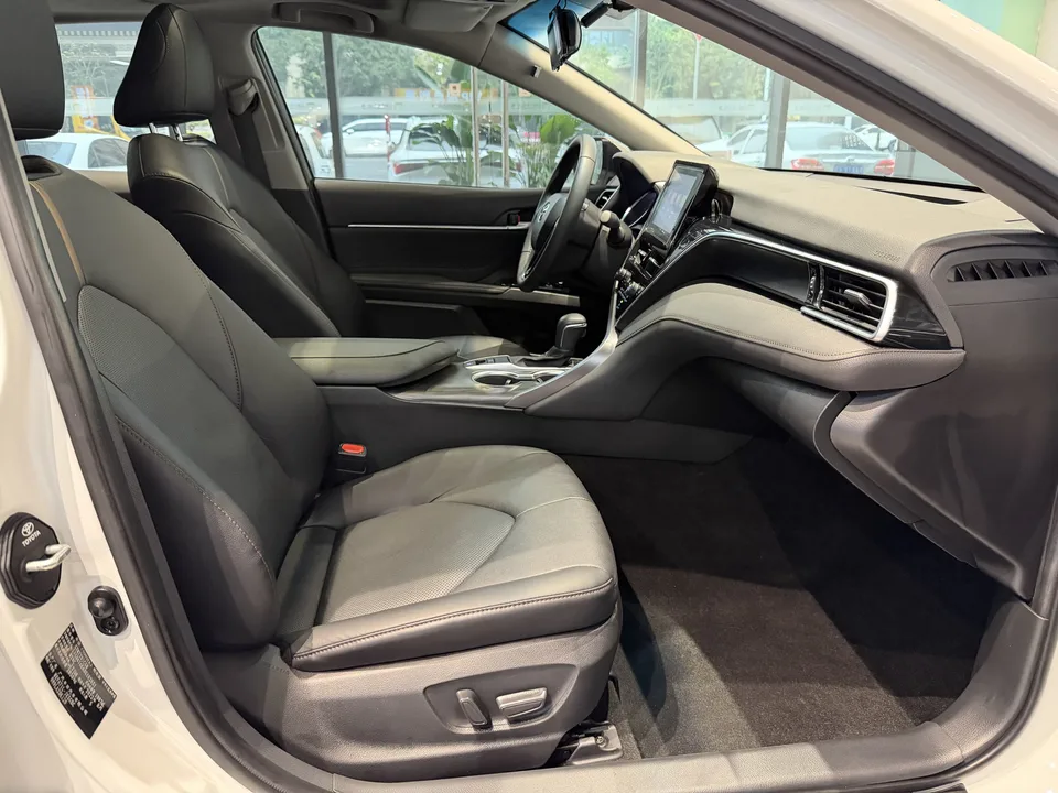 Toyota Camry Camry 2022 2.0GVP Leading Edition 2022 — миниатюра 4