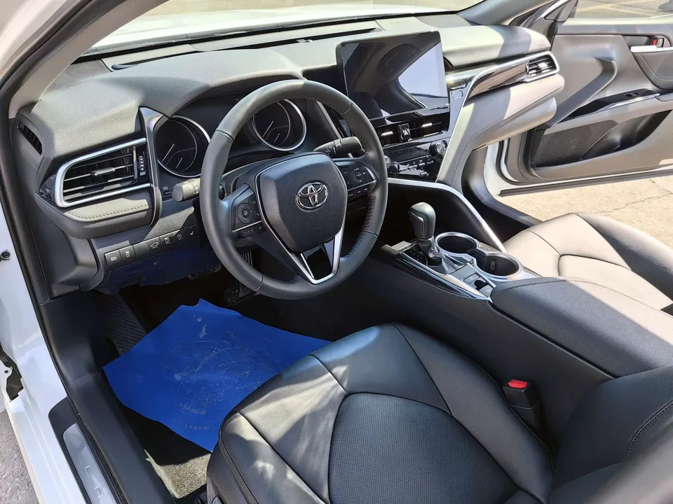 Toyota Camry 2.0G Deluxe Edition 2022 — миниатюра 5