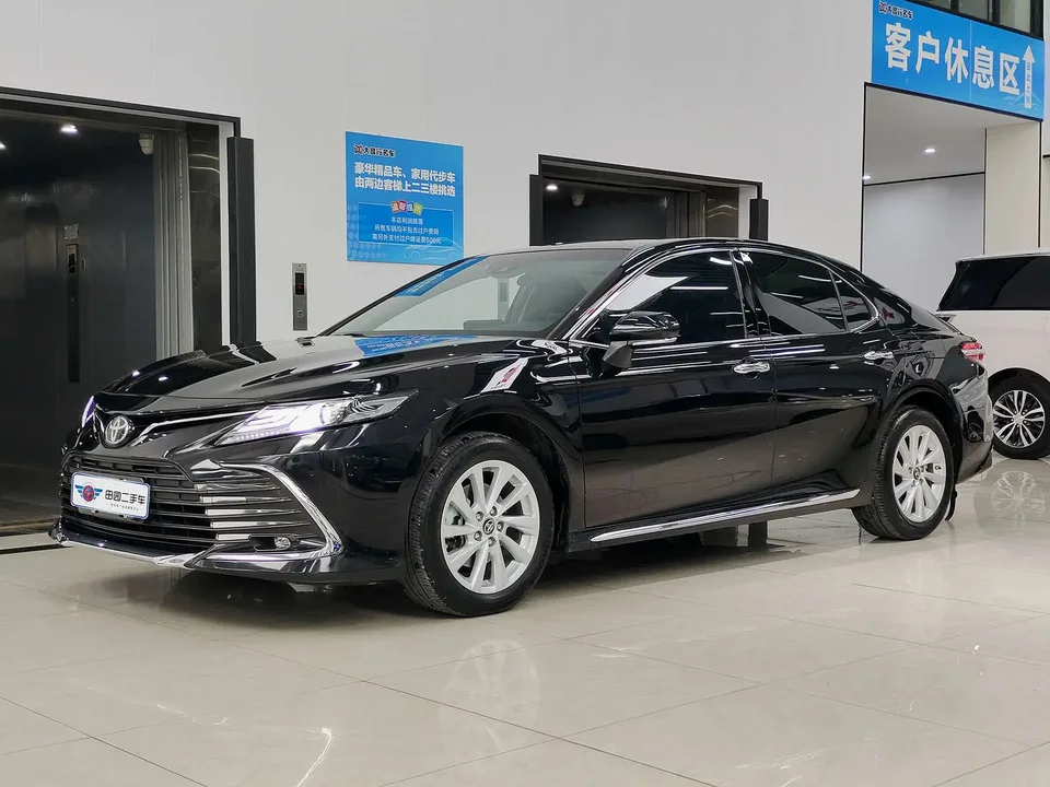 Toyota Camry 2023