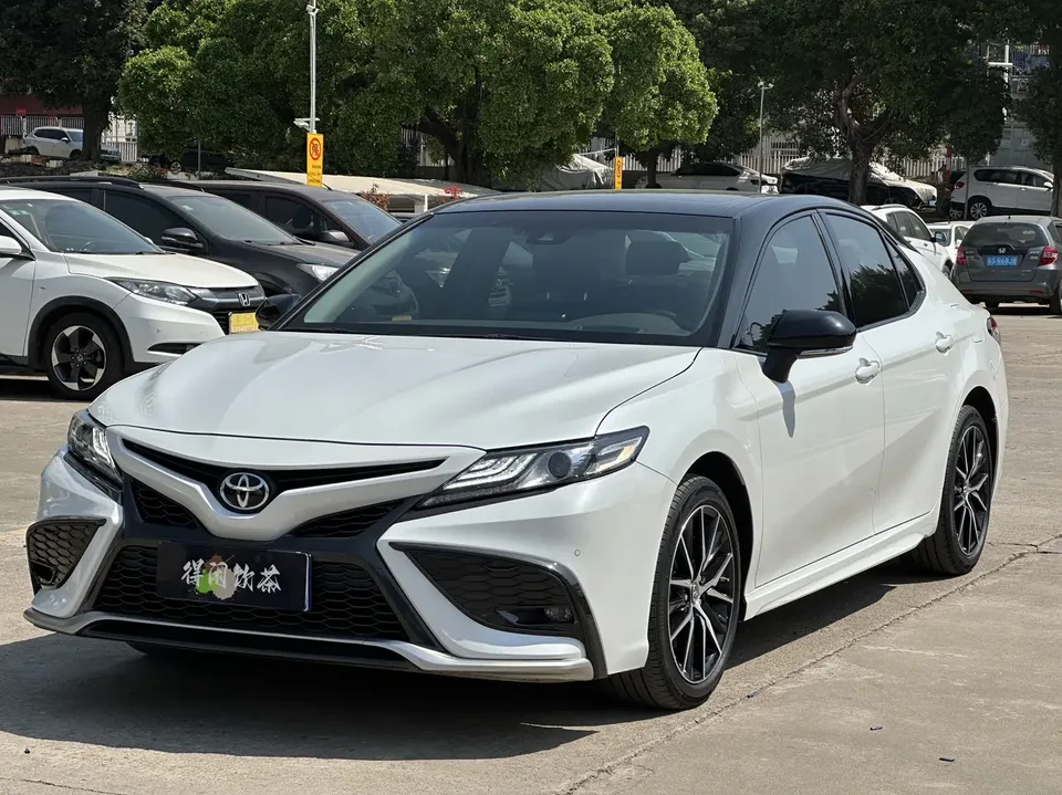 Toyota Camry 2022
