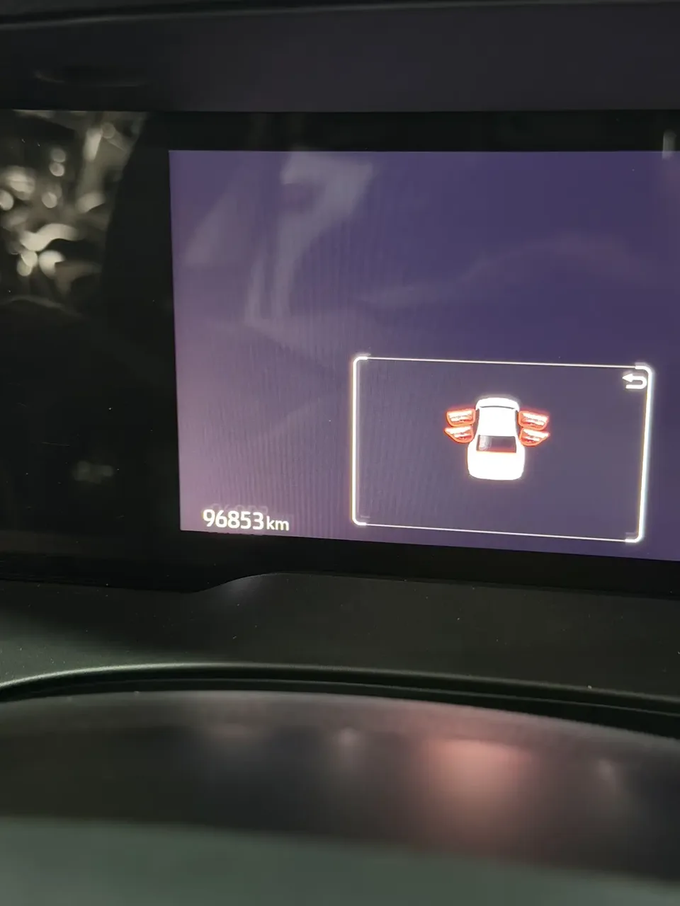 Toyota Camry Hybrid 2.0HGVP Luxury Edition 2024 — миниатюра 5