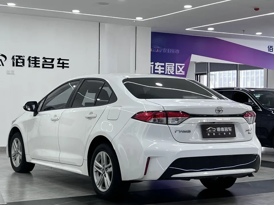 Toyota Levin 2022 Lelink 185T CVT Luxury Edition 2022 — миниатюра 2