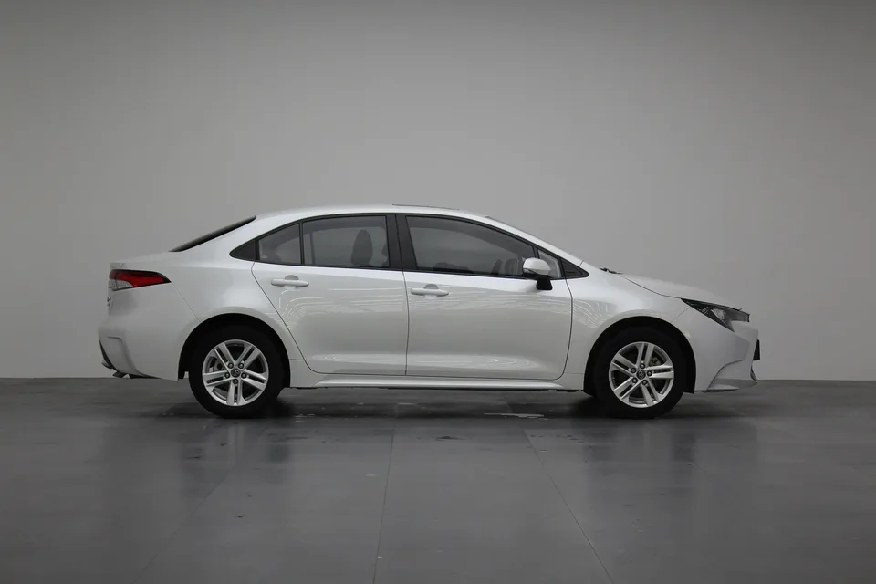 Toyota Levin 2022 Lelink 185T CVT Luxury Edition 2023 — миниатюра 5