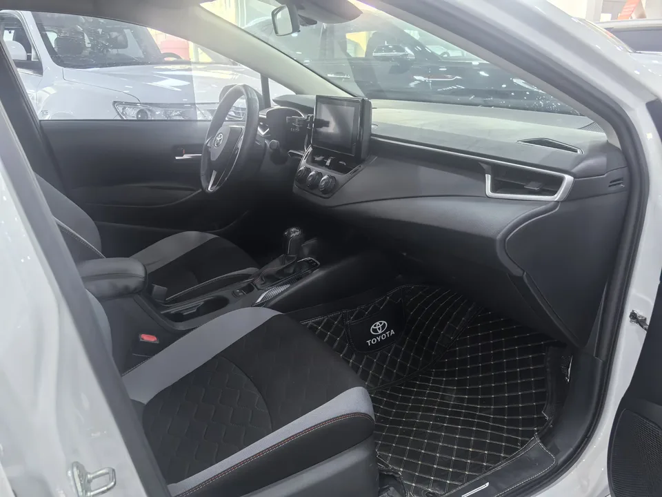 Toyota Corolla 1.2T S-CVT Pioneer PLUS Edition 2022 — миниатюра 2